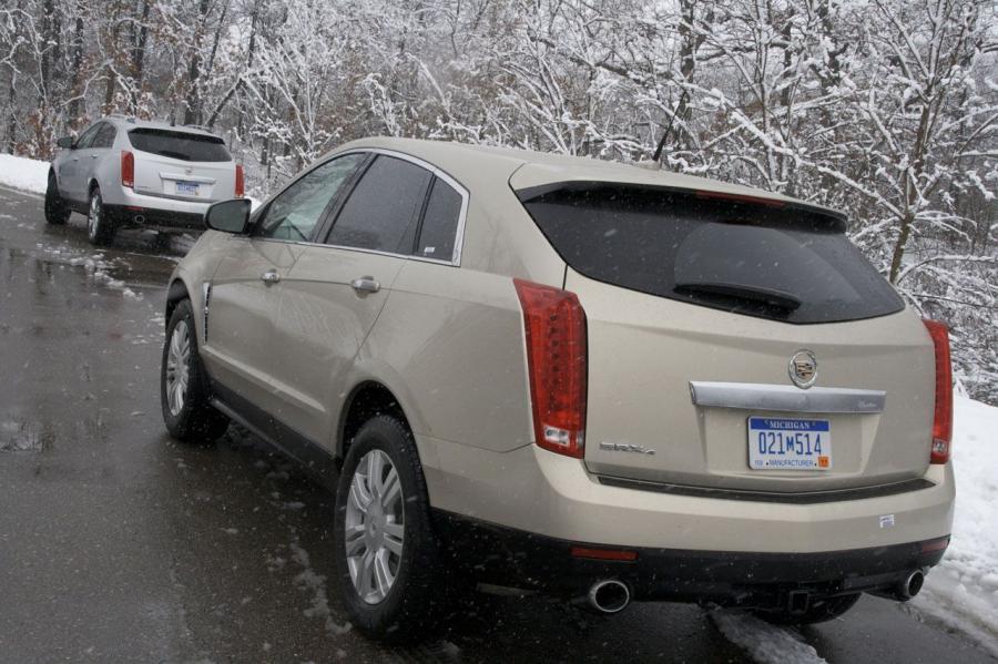  Cadillac SRX Crossover 2010 года  (фото 31 из 95)